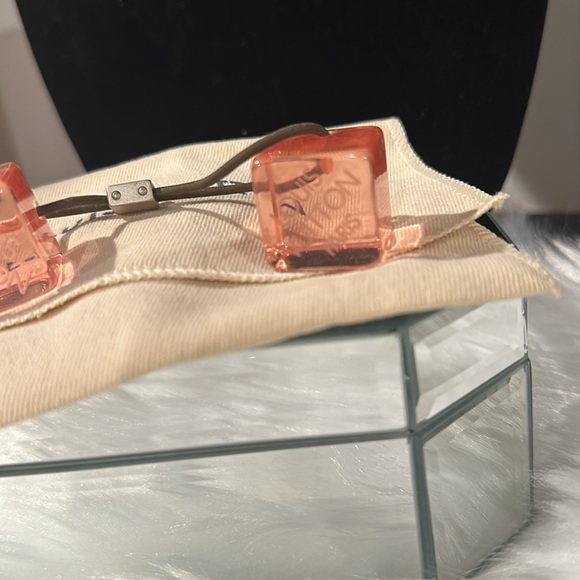 Louis Vuitton Clear Blush Pink Cube Hair Ties - Picture 2 of 3